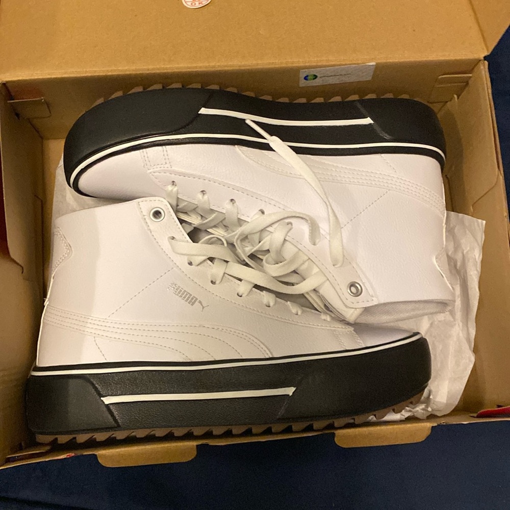 Cute platform sneakers
